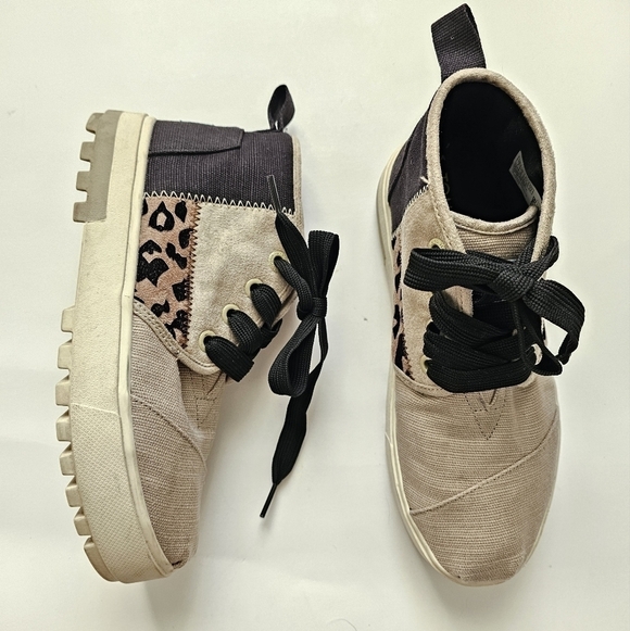 TOMS Womens Botas Lug Lace Up Sneakers Shoes Casual - Grey - Picture 2 of 9